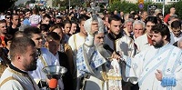 В Подгорице состоялся крестный ход «в защиту черногорской чести, святыни брака и деторождения»