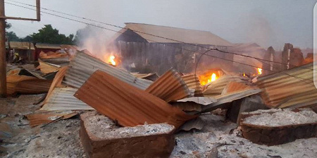 В Конго исламисты устроили кровавую бойню в католической клинике с родильным отделением В Конго исламисты устроили кровавую бойню в католической клинике с родильным отделением