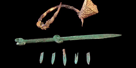 В Казахстане археологи исследовали нетронутую курганную гробницу 7-6 веков до нашей эры В Казахстане археологи исследовали нетронутую курганную гробницу 7-6 веков до нашей эры