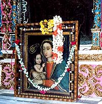 Алтарь храма св.апостола Фомы (Индия, штат Керала)