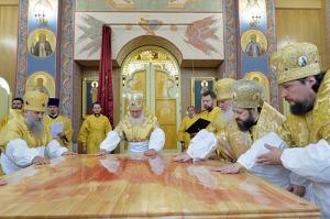 Предстоятель Русской Церкви освятил кафедральный собор Рождества Христова в г. Южно-Сахалинске