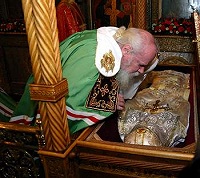 В день памяти св. Илариона (Троицкого) Святейший Патриарх совершил Божественную литургию в соборе Сретенского монастыря