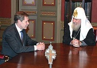 Состоялась встреча Святейшего Патриарха Алексия с чрезвычайным полномочным послом РФ в Ватикане Н.И. Садчиковым