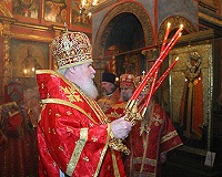 Святейший Патриарх Алексий совершил Божественную литургию в Архангельском соборе Московского Кремля