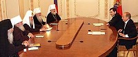 Завершился визит делегации РПЦЗ в Россию (Телепрограмма, 29.05.04) (комментарий в интересах нации)