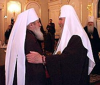 Архиерейский Синод РПЦЗ одобрил Акт о каноническом общении с Московским Патриархатом (комментарий в интересах нации)