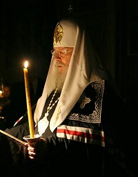 Его Святейшество совершил Великое повечерие с чтением Великого канона святого Андрея Критского в Богоявленском кафедральном соборе
