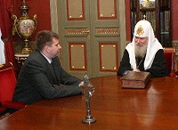 Состоялась встреча Святейшего Патриарха Алексия с Полномочным представителем Президента России в Приволжском федеральном округе А. В. Коноваловым