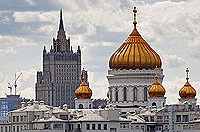 В Храме Христа Спасителя состоялось вручение аттестатов выпускникам православных учебных заведений