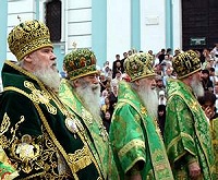 Святейший Патриарх совершил Божественную литургию в Троице-Сергиевой Лавре в День обретения мощей прп. Сергия Радонежского