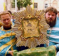 Начался Всеукраинский крестный ход с Почаевской иконой Божьей Матери по епархиям Украинской Православной Церкви