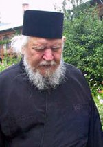 В Румынии скончался известный подвижник монашеской жизни архимандрит Феофил (Параян)