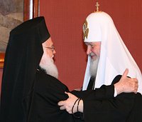Предстоятель Русской Церкви поздравил Архиепископа Тиранского и всея Албании Анастасия с 80-летием со дня рождения