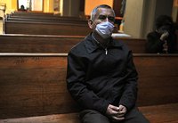 В Италии в католических храмах устанавливают автоматизированные раздатчики святой воды &mdash; для профилактики "свиного гриппа"