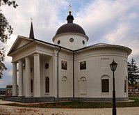В Батурине после реставрации освящена церковь-усыпальница последнего гетмана Украины В Батурине после реставрации освящена церковь-усыпальница последнего гетмана Украины