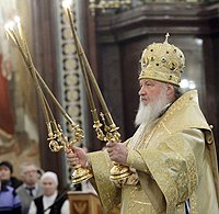 Предстоятель Русской Церкви вознес молитвы о упокоении душ погибших пассажиров поезда «Невский экспресс»