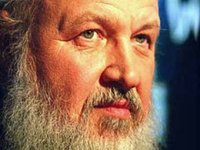 Святейший Патриарх Московский и всея Руси Кирилл стал лауреатом Национальной премии «Человек года» за 2009 год