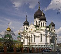 Предстоятель Русской Церкви ознакомился с ходом возрождения архитектурного комплекса бывшего Николо-Перервинского монастыря
