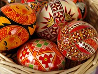 В Софии Киевской появилось мозаичное панно с ликом Божией Матери, составленное из 15 тыс. писанок