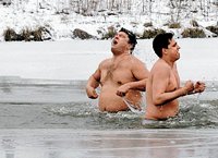 В Крещенскую ночь в иорданях искупались около 30 тыс. москвичей