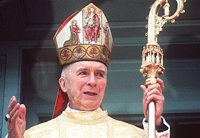 Епископа-лефевриста Ричарда Уильямсона, отрицающего Холокост, снова вызывают в суд