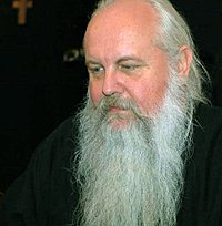 Русский православный священник окормляет сотрудников киностудий Голливуда