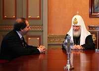 Святейший Патриарх Кирилл встретился с художественным руководителем Московского государственного академического симфонического оркестра П.Л. Коганом