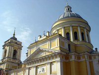 Святейший Патриарх Кирилл посетил Свято-Троицкую Александро-Невскую лавру