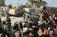 В Египте произошло крупное столкновение между христианами и мусульманами