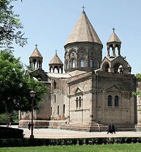 Святейший Патриарх Кирилл прибыл в Первопрестольный Святой Эчмиадзин