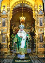 В праздник Входа Господня в Иерусалим Предстоятель Русской Церкви совершил Божественную литургию в Храме Христа Спасителя