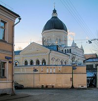 Предстоятель Русской Церкви совершил вечернее богослужение в Иоанно-Предтеченском монастыре Москвы