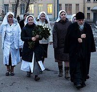 Священники Русской Православной Церкви навестили в больницах пострадавших в результате терактов в метро