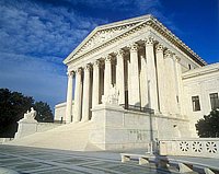 Верховный суд США решит, имеют ли право христианские общества быть христианскими