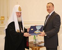 Стенограмма начала встречи Святейшего Патриарха Кирилла и Президента Азербайджана Ильхама Алиева