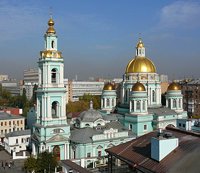 В Елоховском соборе Москвы прошло отпевание Бориса Вика и Ольги Костроминой