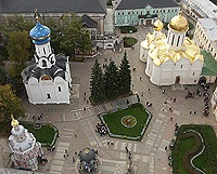 В день Святой Троицы Предстоятели Константинопольской и Русской Православных Церквей совершили Божественную литургию в Свято-Троицкой Сергиевой лавре