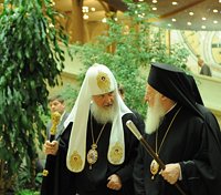 Святейшие Патриархи Варфоломей и Кирилл посетили Зал Церковных Соборов и музей храма Христа Спасителя