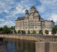 Предстоятель Русской Православной Церкви посетил Иоанновский женский монастырь на Карповке