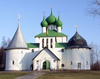 В день памяти св. благоверного великого князя Димитрия Донского Предстоятель Русской Церкви совершил Божественную литургию в храме прп. Сергия Радонежского на Куликовом поле