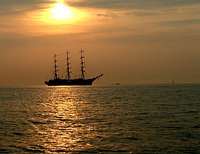 Из Владивостока к острову Сахалин отправился морской Крестный ход