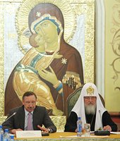Святейший Патриарх Кирилл принял участие в заседании подгруппы по взаимодействию с Русской Православной Церковью Рабочей группы при Президенте России по вопросам восстановления объектов культурного наследия
