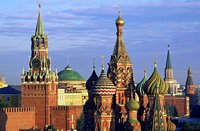 Святейший Патриарх Кирилл и Президент Д.А.Медведев приняли участие в приеме в честь выпускников военных академий и университетов