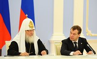 Святейший Патриарх Кирилл: Священники в Киргизии с риском для жизни спасали людей любой национальности и вероисповедания