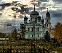 В день памяти прп. Серафима Саровского Святейший Патриарх Кирилл совершил Божественную литургию в Свято-Троицком Серафимо-Дивеевском монастыре