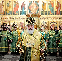 Предстоятель Русской Церкви совершил всенощное бдение в Спасо-Преображенском соборе Соловецкого монастыря Предстоятель Русской Церкви совершил всенощное бдение в Спасо-Преображенском соборе Соловецкого монастыря