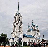 Святейший Патриарх Кирилл посетил храм Рождества Христова в селе Давыдово
