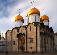 В Московской Патриархии считают бессмысленной попытку ряда искусствоведов не допустить возвращения части храмов Русской Православной Церкви