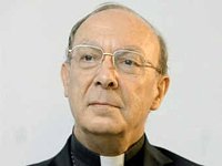 Во время богослужения неизвестный швырнул торт в лицо главе Католической Церкви в Бельгии