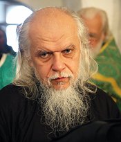 Русская Православная Церковь открывает «горячую» линию для погорельцев